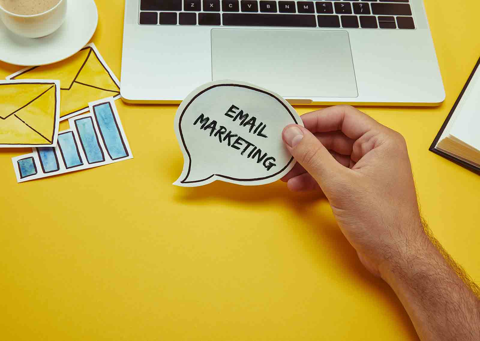 ilustrasi cara membuat email marketing