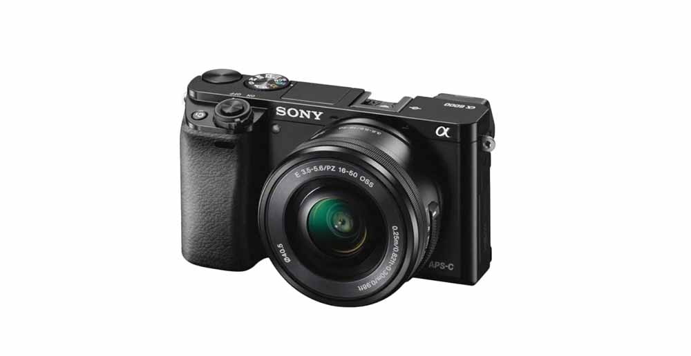 Sony Alpha a6000 dalam penggunaan outdoor, kamera mirrorless dengan autofocus cepat dan harga terjangkau. Pilihan kamera digital murah bagi fotografer pemula.